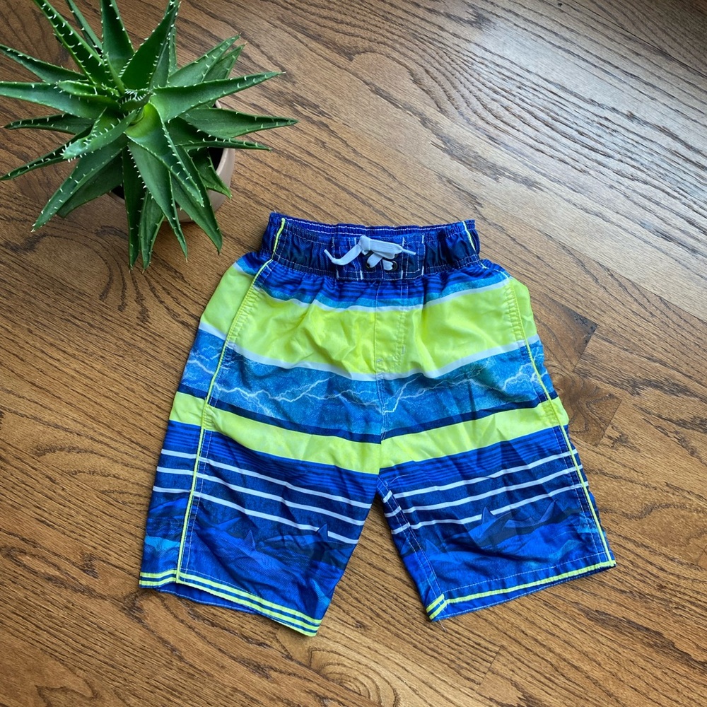 Exertek Boys size small (8) blue and yellow swim trunks